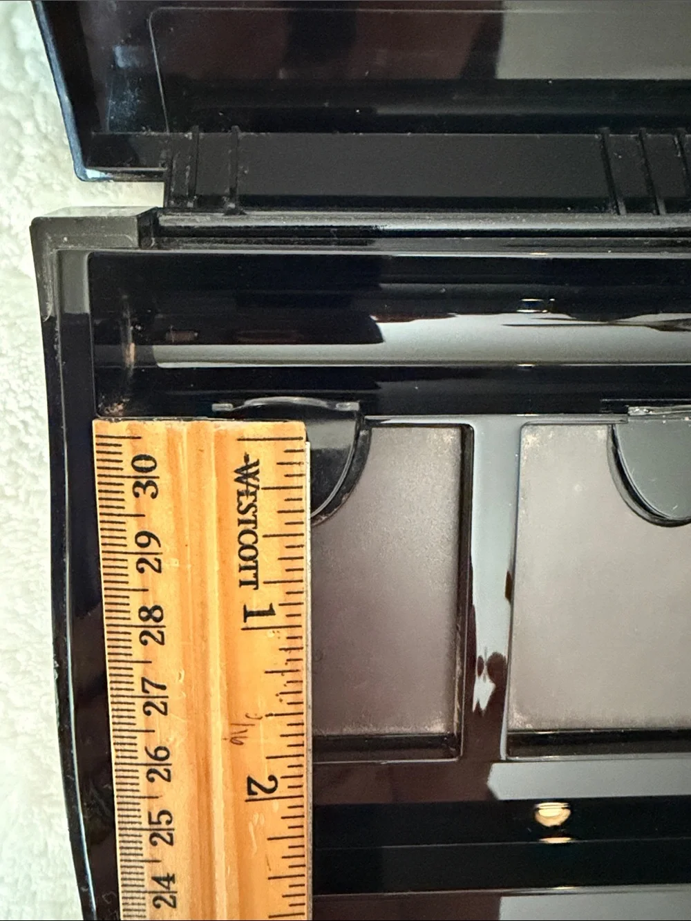 Mary Kay Black Makeup Compact - Picture 10 of 11
